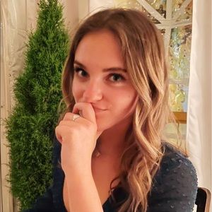 Meet your Posher, Lucy